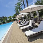 Paradise Rezort 4*