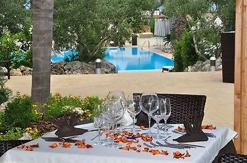 Paradise 4*